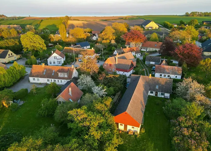Half-timbered House With West Garden In Besser Ferienhaus Langemark